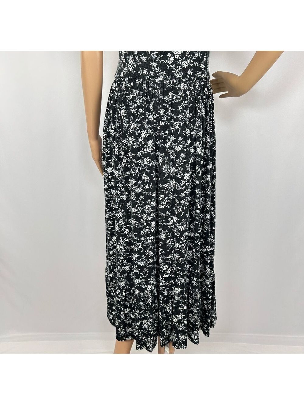 Loveappella Black White Floral V Neck Maxi Dress Medium - Picture 8 of 9
